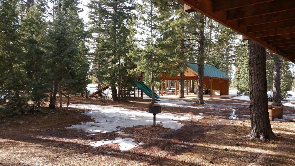 Pinewoods Resort And Rv Park Duck Creek Village Room photo